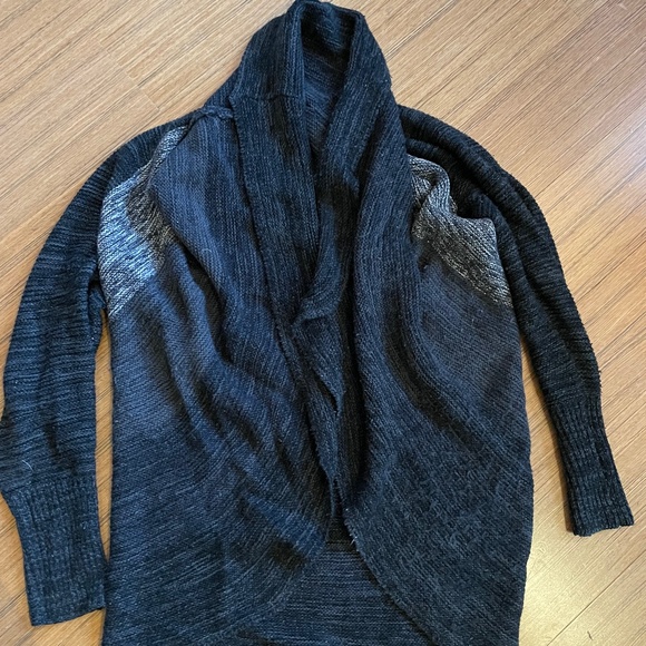 Papillon shawl sweater - Picture 1 of 3